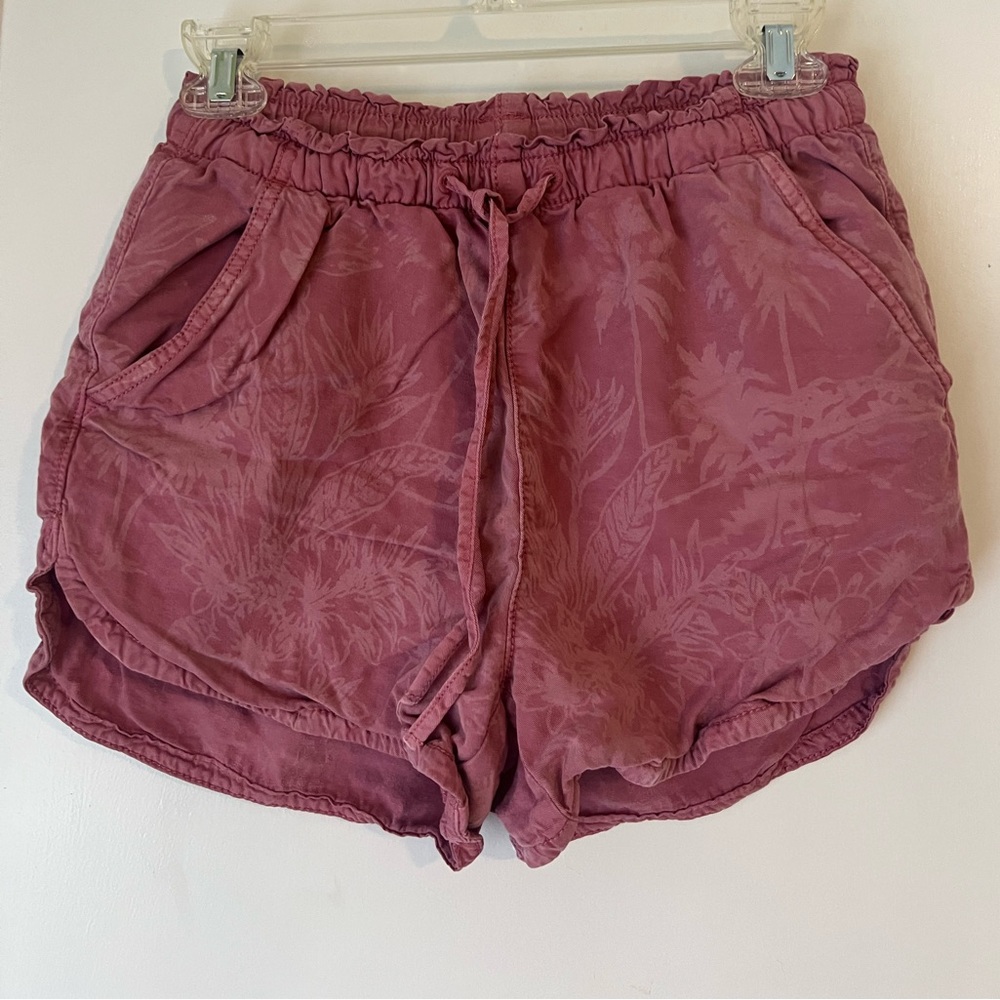 Patterned shorts